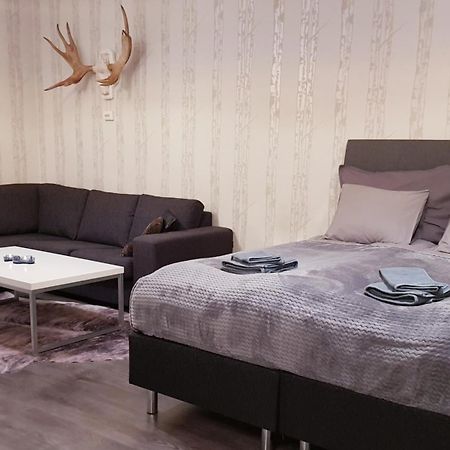 Vartiomaja - Beautiful Apartment Near Arktikum Рованиеми Екстериор снимка